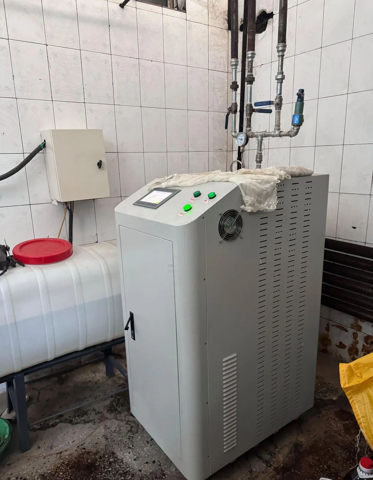 電磁蒸汽發(fā)生器在榨油設備中的應用_看圖王.jpg